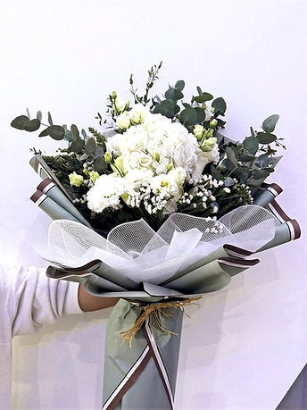 Fresh White Large Bouquet