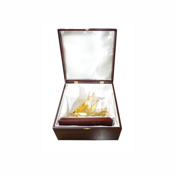 Dhow Trophy with Wooden Box TR-01
