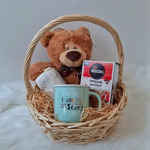 Chestnut Present with mug and thumbler